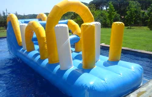 Alquiler de pista americana para piscina con agua